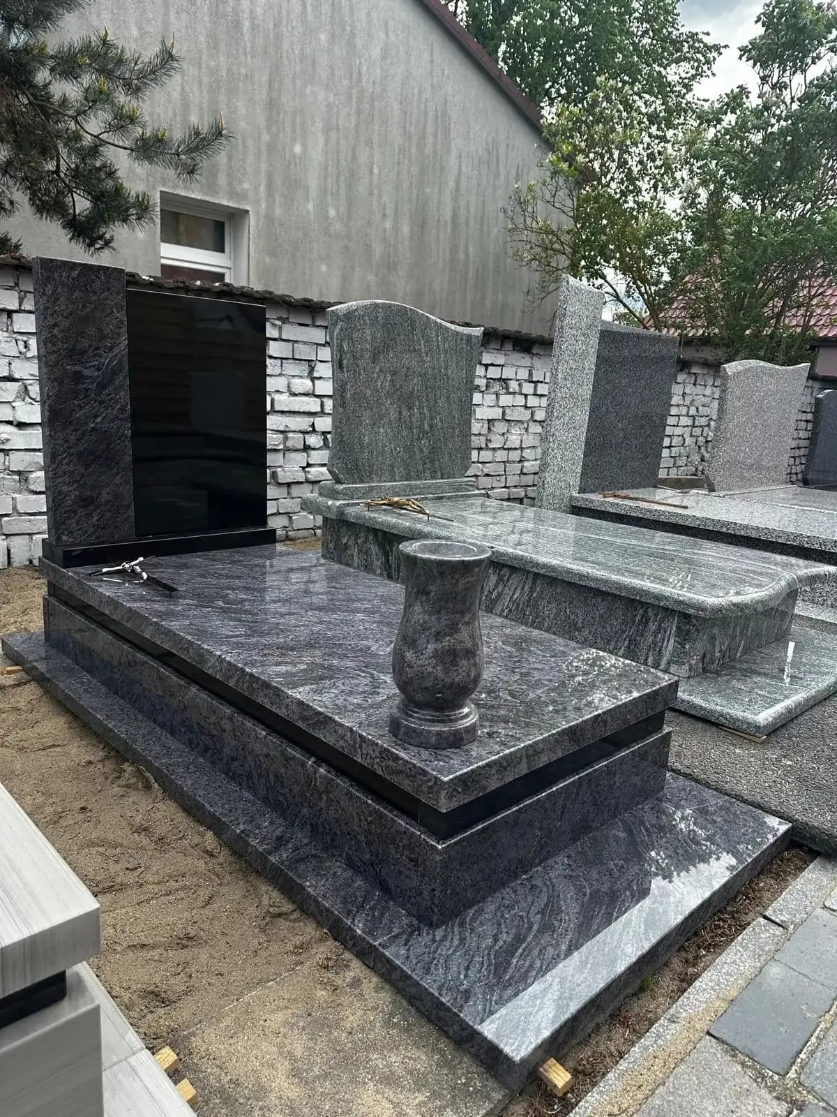 Nagrobek Granitowy Pojedynczy Orion Black